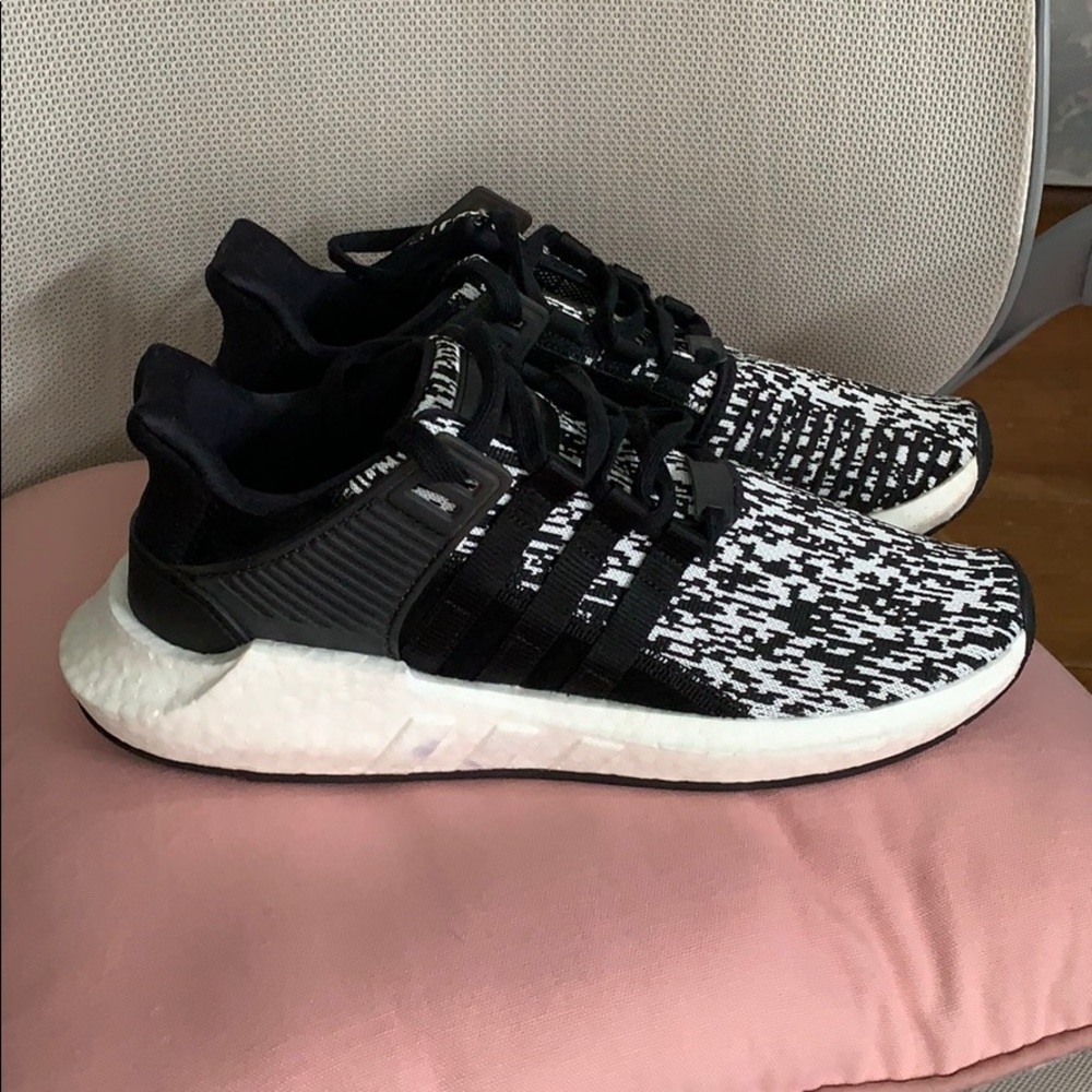 EQT SUPPORT ADIDAS black and white
